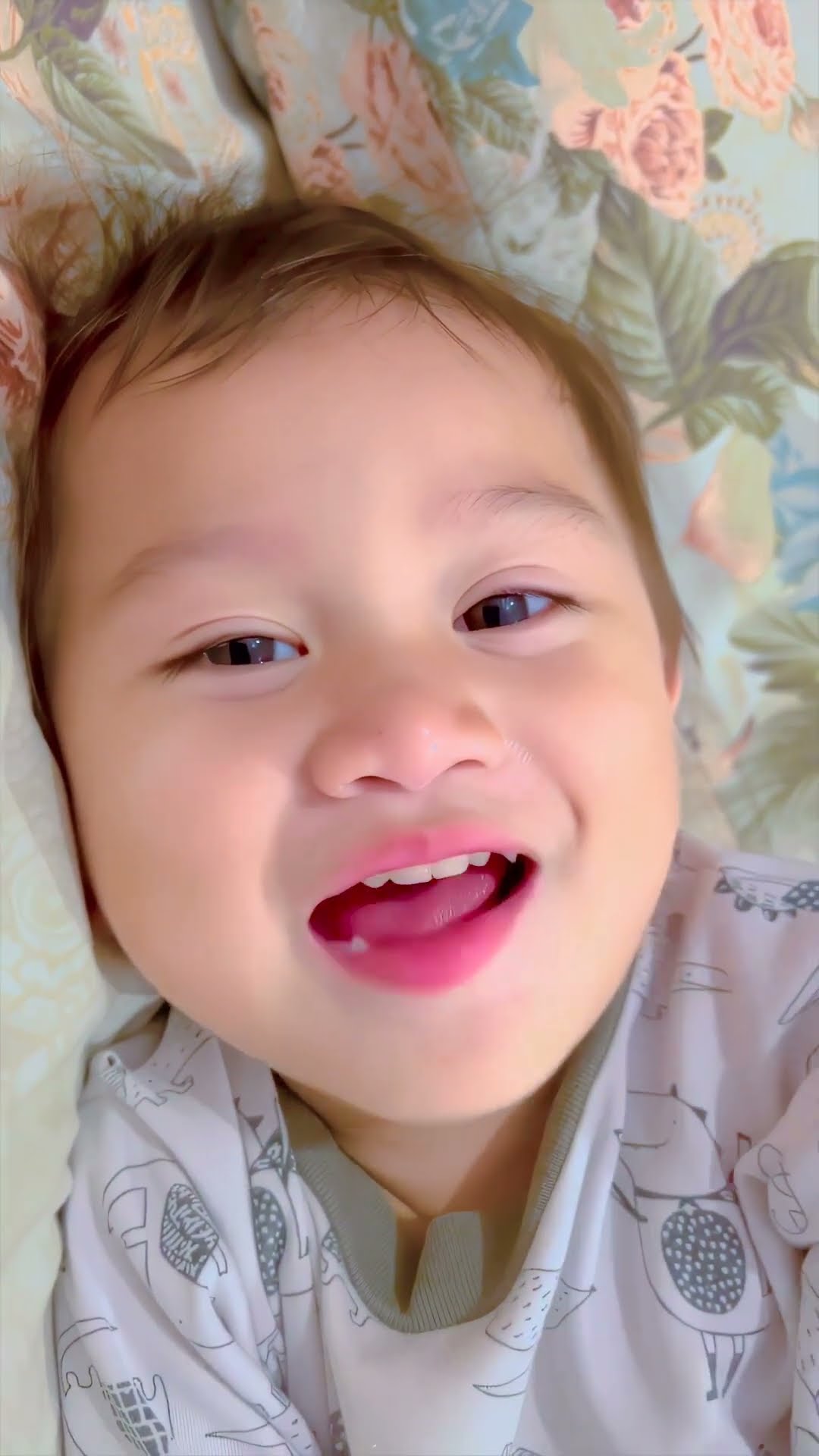 Abew Nyanyi Lagu Apa Ya??? #alethaabew